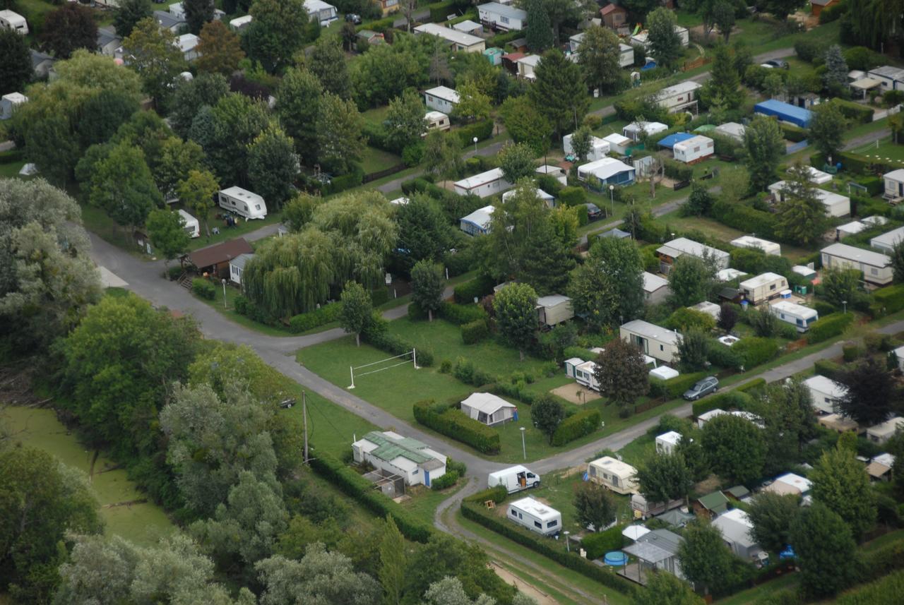 Camping Loisirs Des Groux Mousseaux-sur-Seine Zewnętrze zdjęcie
